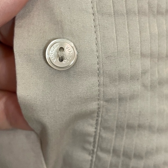 Vince ceramic knife pleat tunic button down beige quiet luxury office career L - Picture 6 of 11